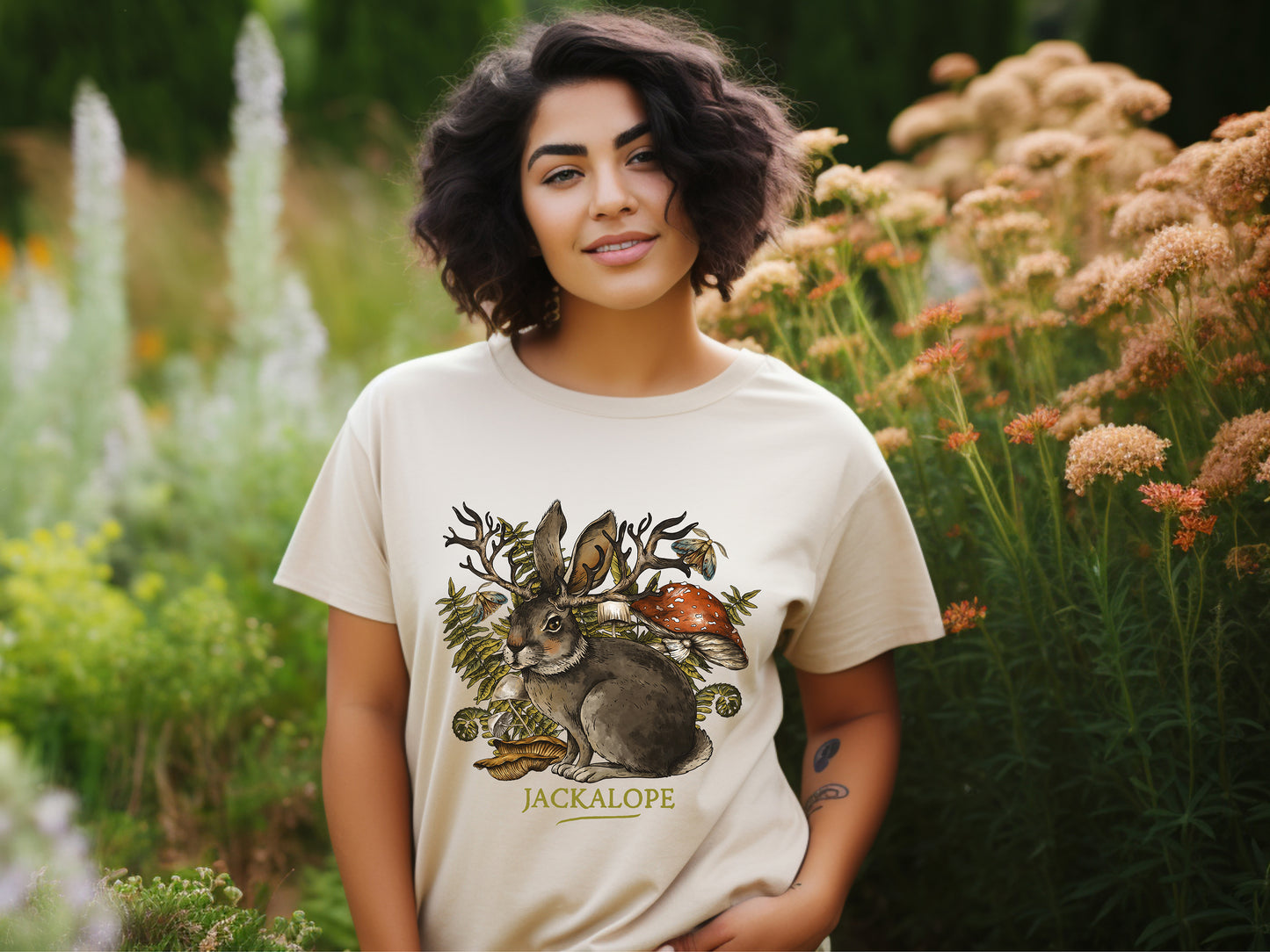 Jackalope t-shirt in soft cream