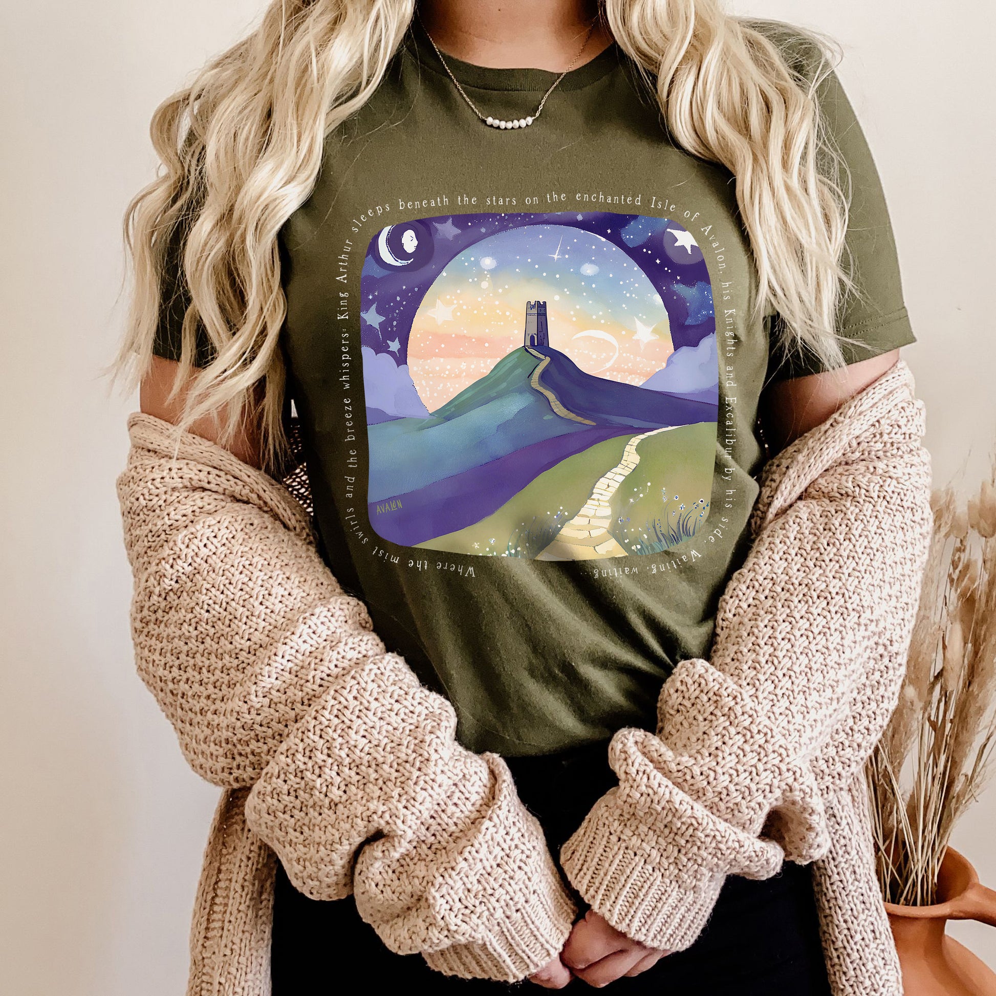 Mystical Arthurian legend T-Shirt in Olive
