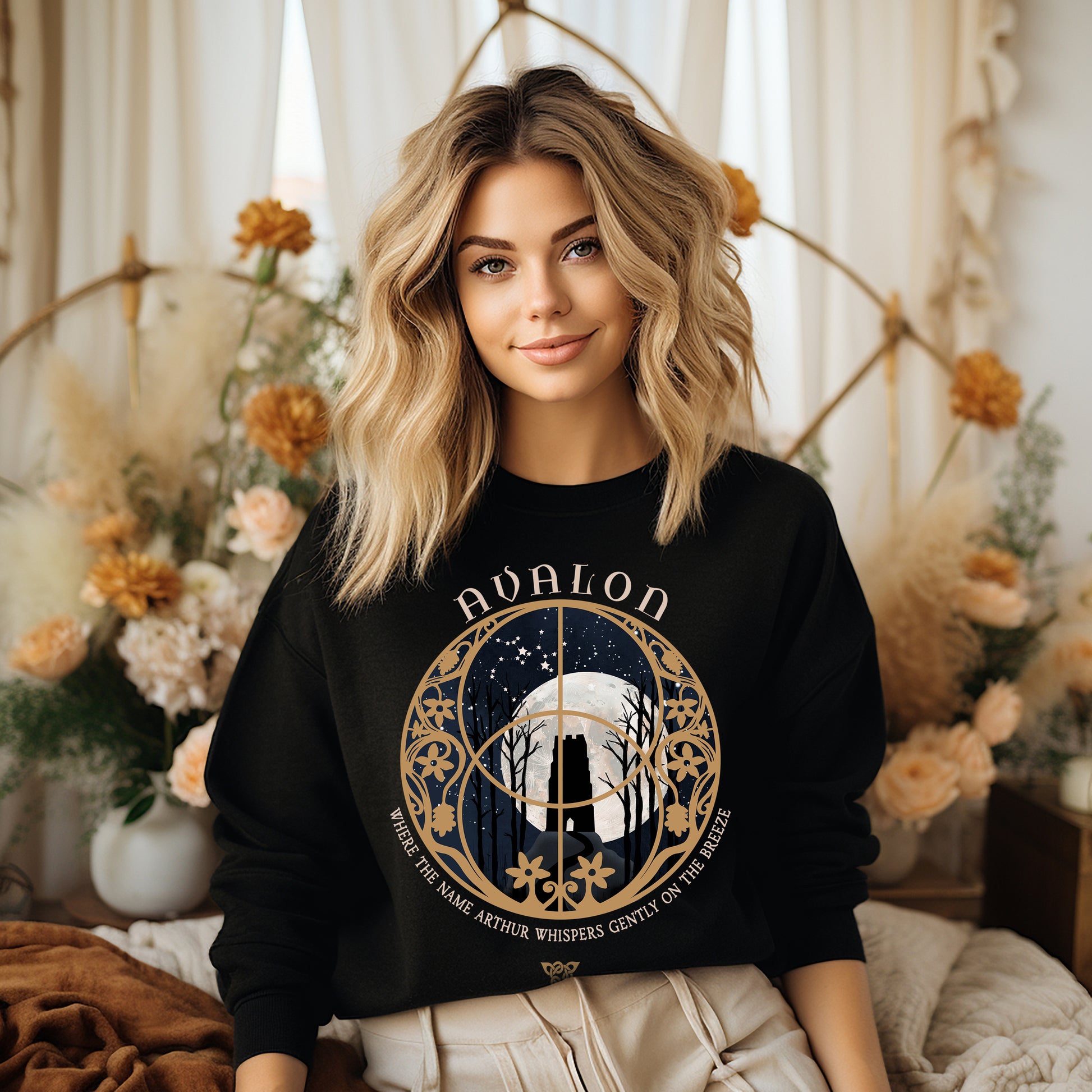 Whispers of Avalon Sweatshirt in Black