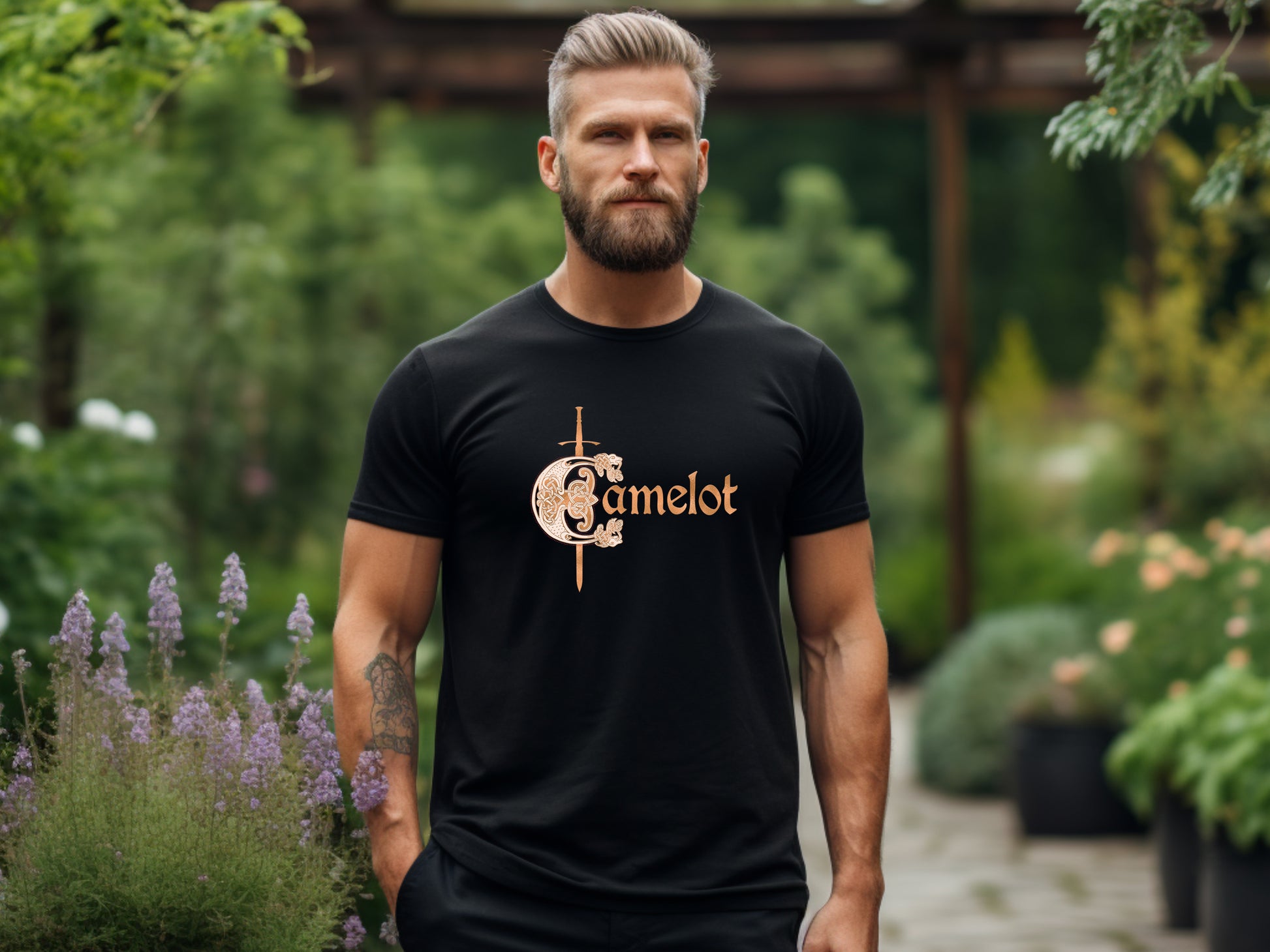 Camelot T-shirt in Black