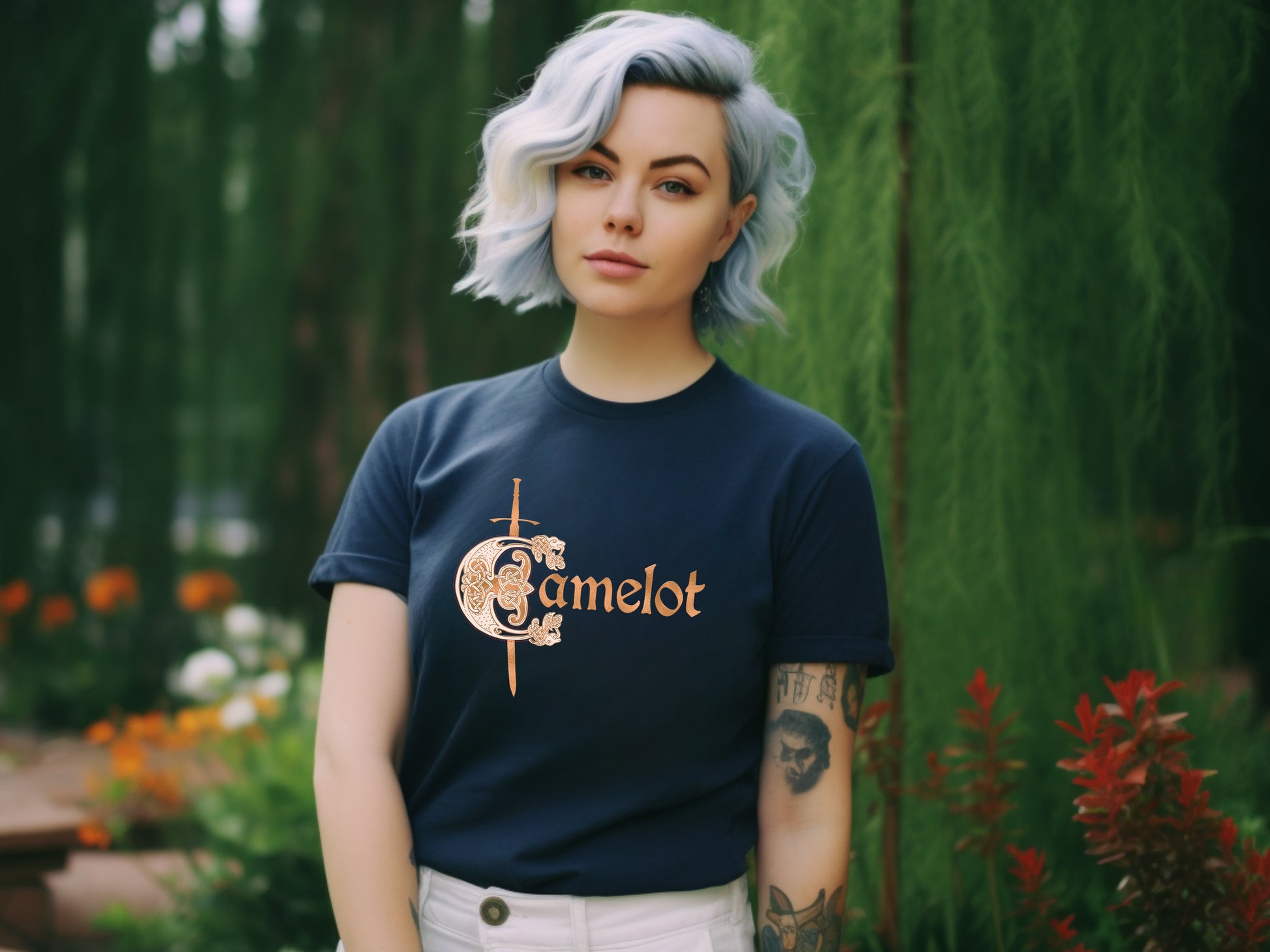 Camelot T-shirt in Navy