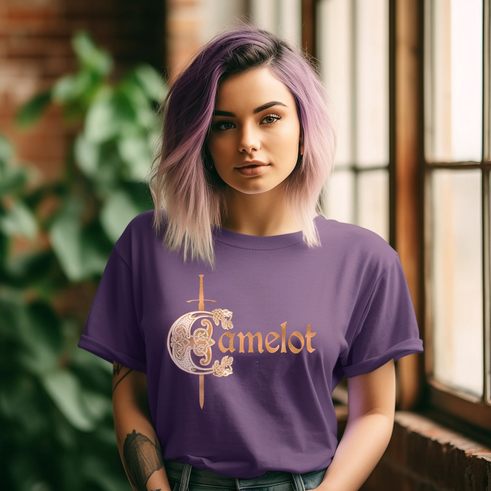 Camelot T-shirt in Team Purple